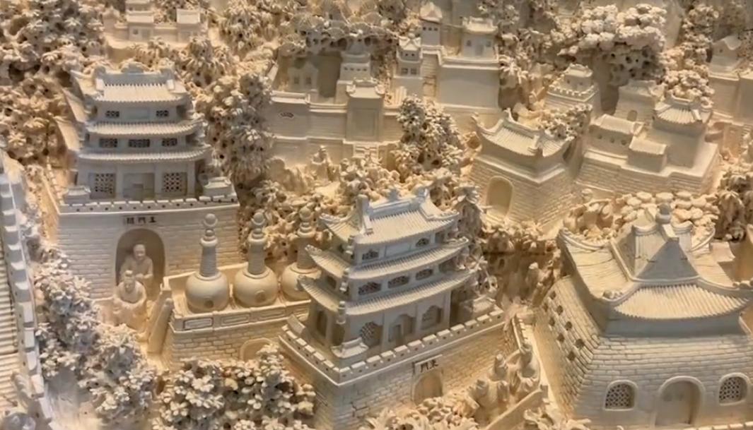 赌王多壕？1个摆件就是何超莲1场婚礼，大厅如同博物馆，龙椅亮了