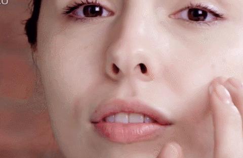 一套护肤品怎么用的全过程,一整套护肤品的使用步骤