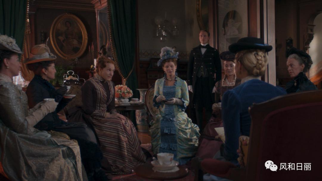 《珠光宝气》俪群会之「名媛团体观察」:抱团也是技术活