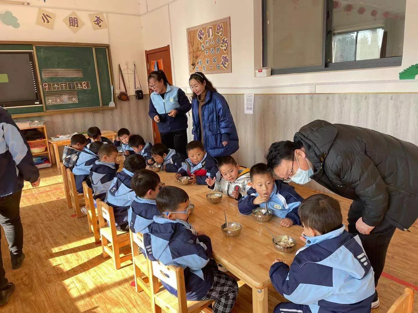 学校开展冬至活动信息简报,冬至活动家长参加