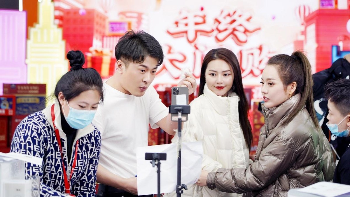 辛巴辛有志电商直播助农,辛巴辛有志开启助农直播电商课