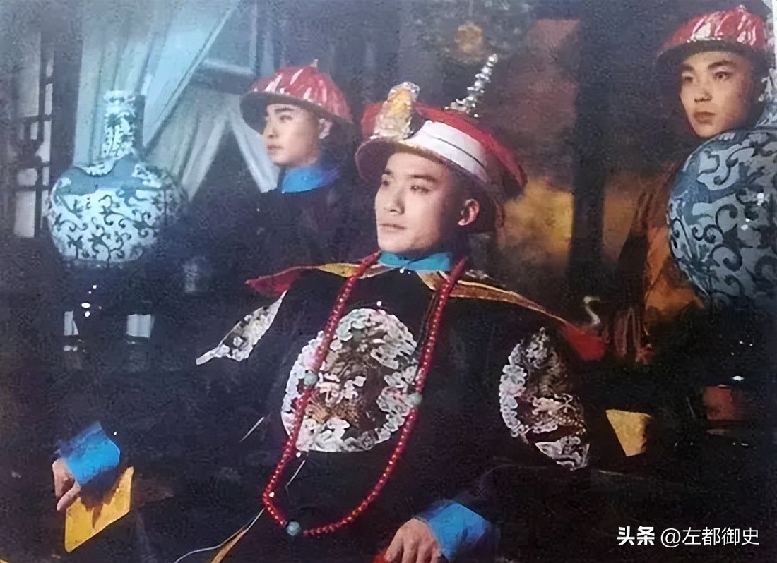 清朝历史乾隆皇帝的简史,清代乾隆皇帝一生功过