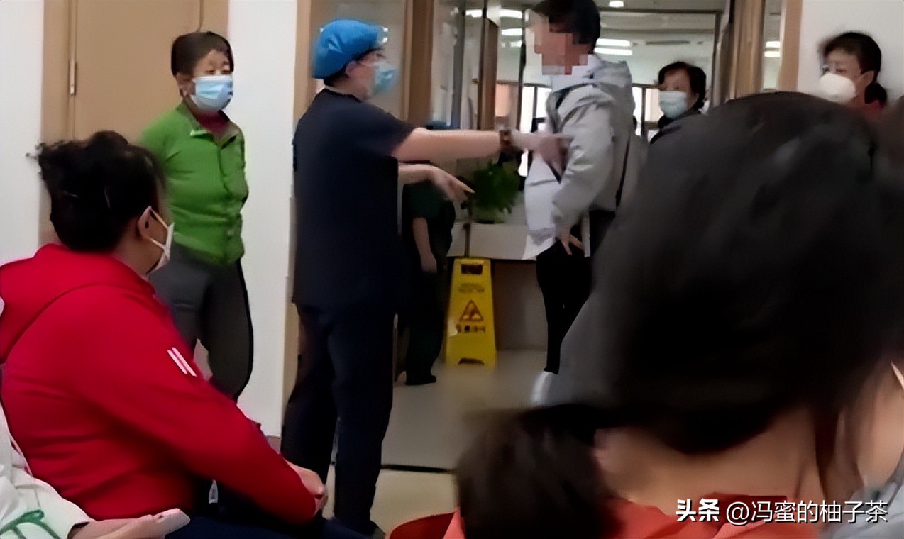 73岁老兵被护工打爆眼球第三集,73岁老人被护工打裂眼球后续