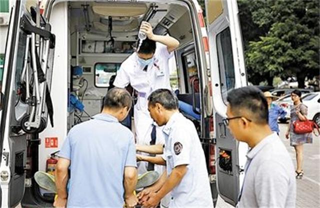 黑救护车怎么挣钱,黑救护车的真实收入