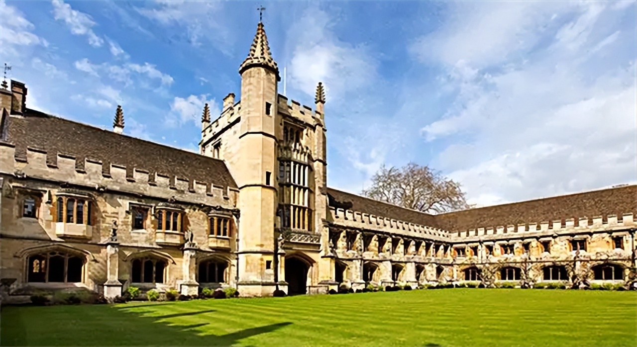 300万在香港能买到多大的房子,300万在香港能买到多少平方的房子