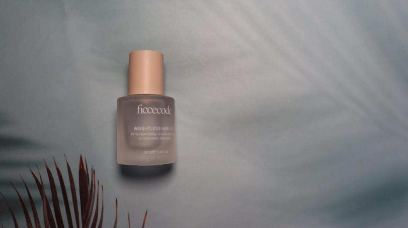 哪款护发精油既清爽又光泽,比较好闻的护发精油