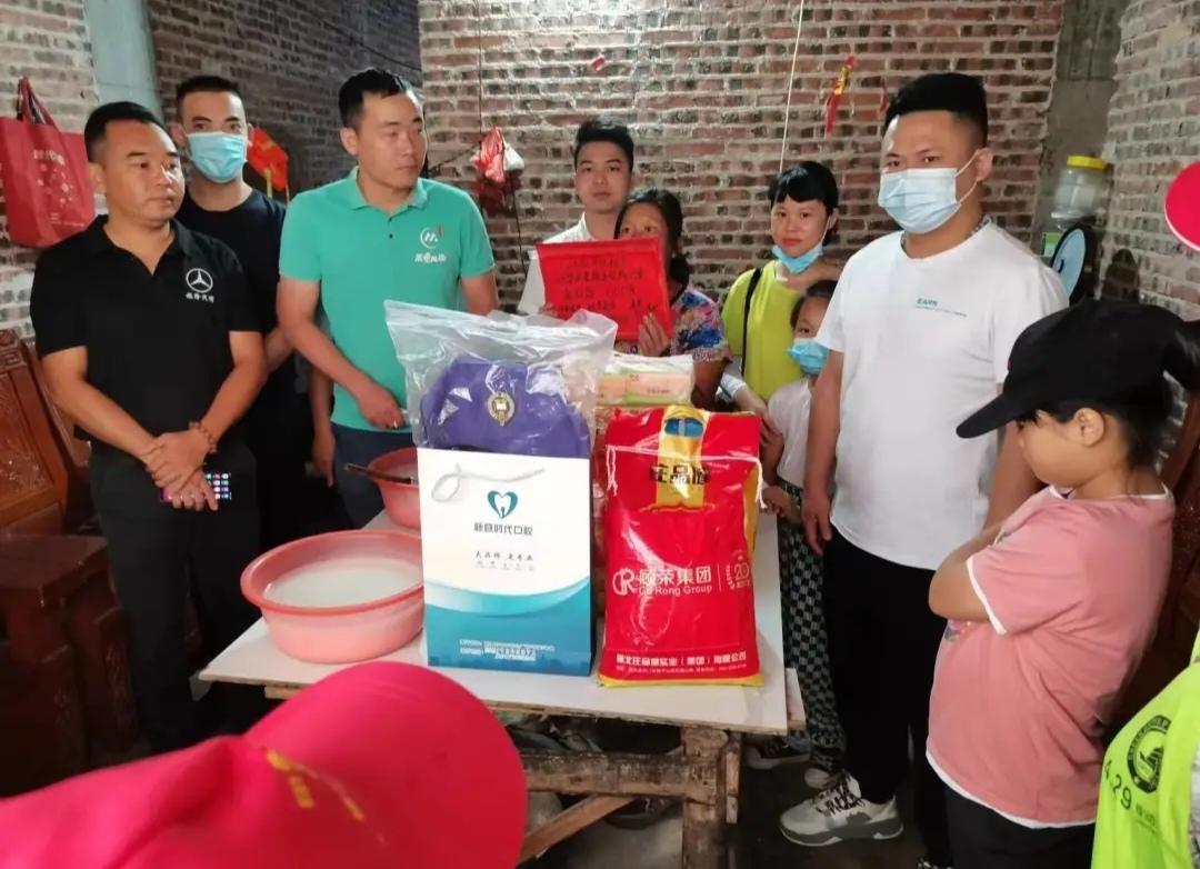 藤县长跑至北京五周年：岭景诗社赞“印象公益”“北跑勇士”诗词