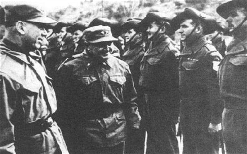 志愿军进朝鲜拯救危局时，金日成还剩多少人？