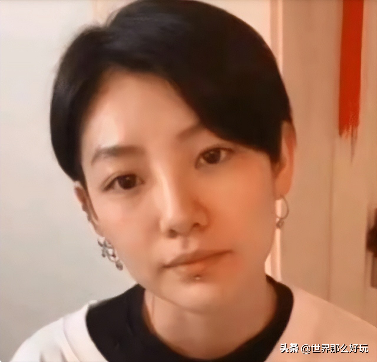 黝黑新娘穿粉色婚纱走红网络,新娘穿黑色婚纱引热议