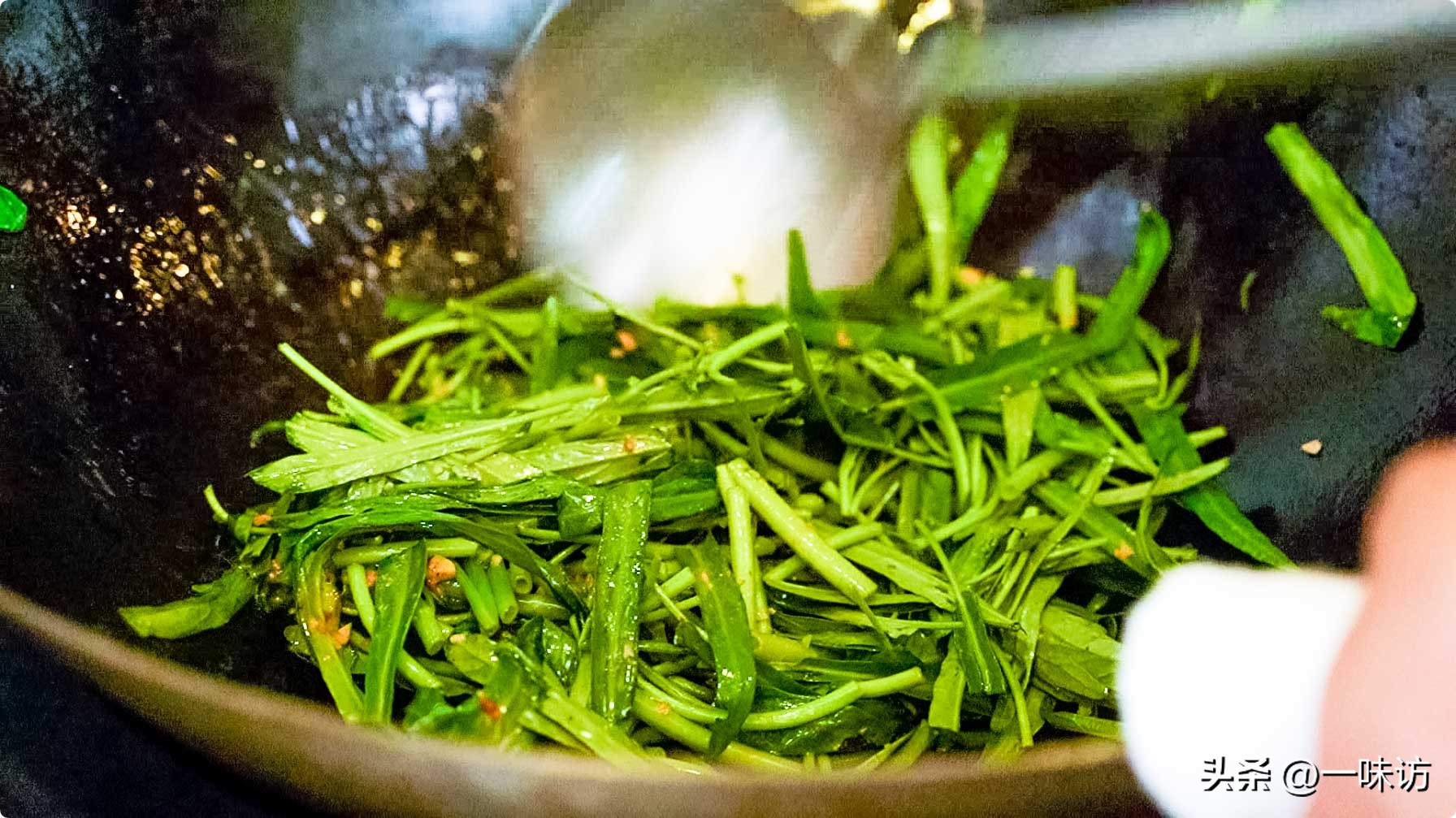 腐乳空心菜和豆酱空心菜,南乳空心菜比腐乳空心菜好吃