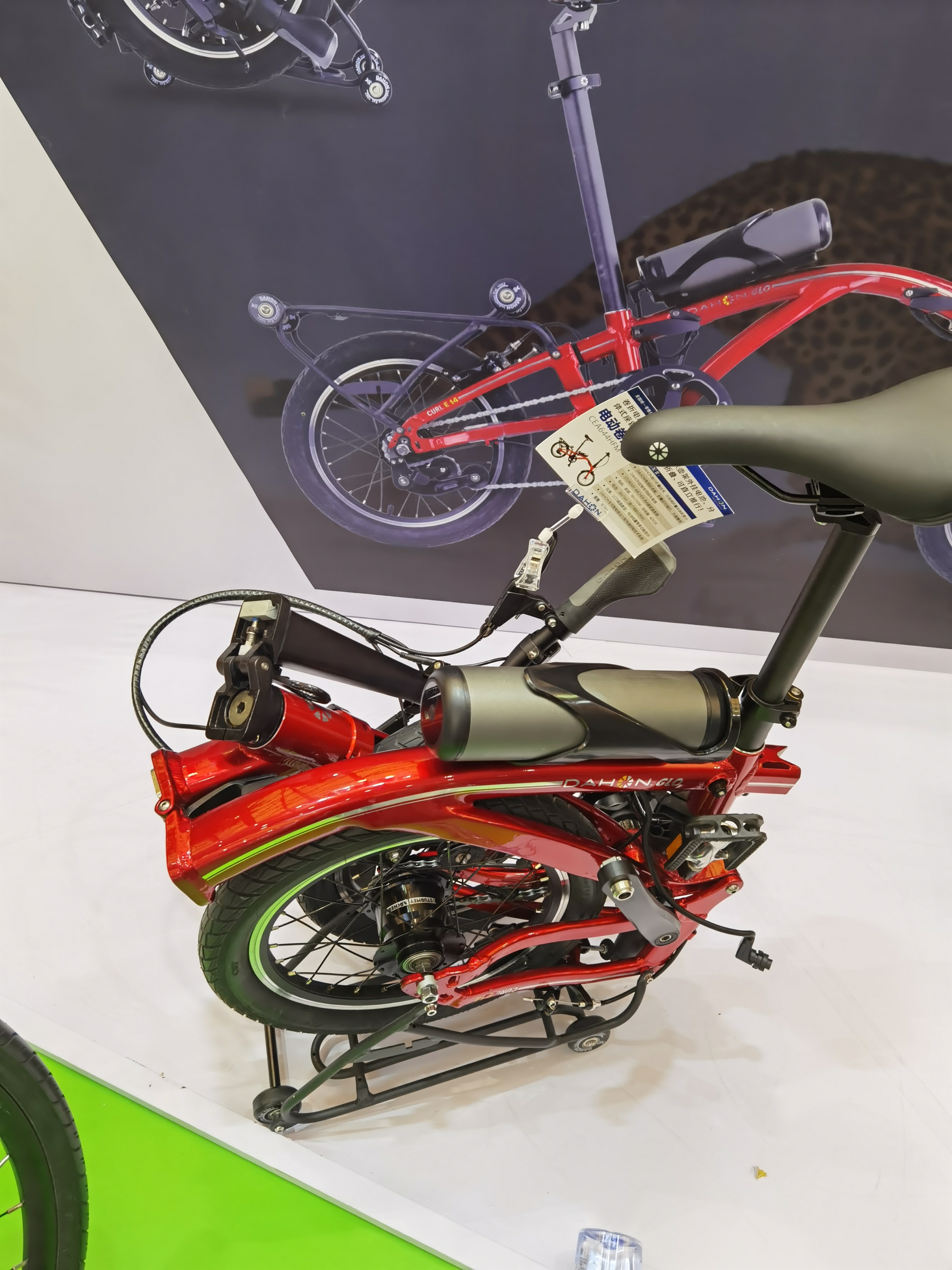 比外观、比性能、比质量、比服务：在中国自行车展上看品牌争艳