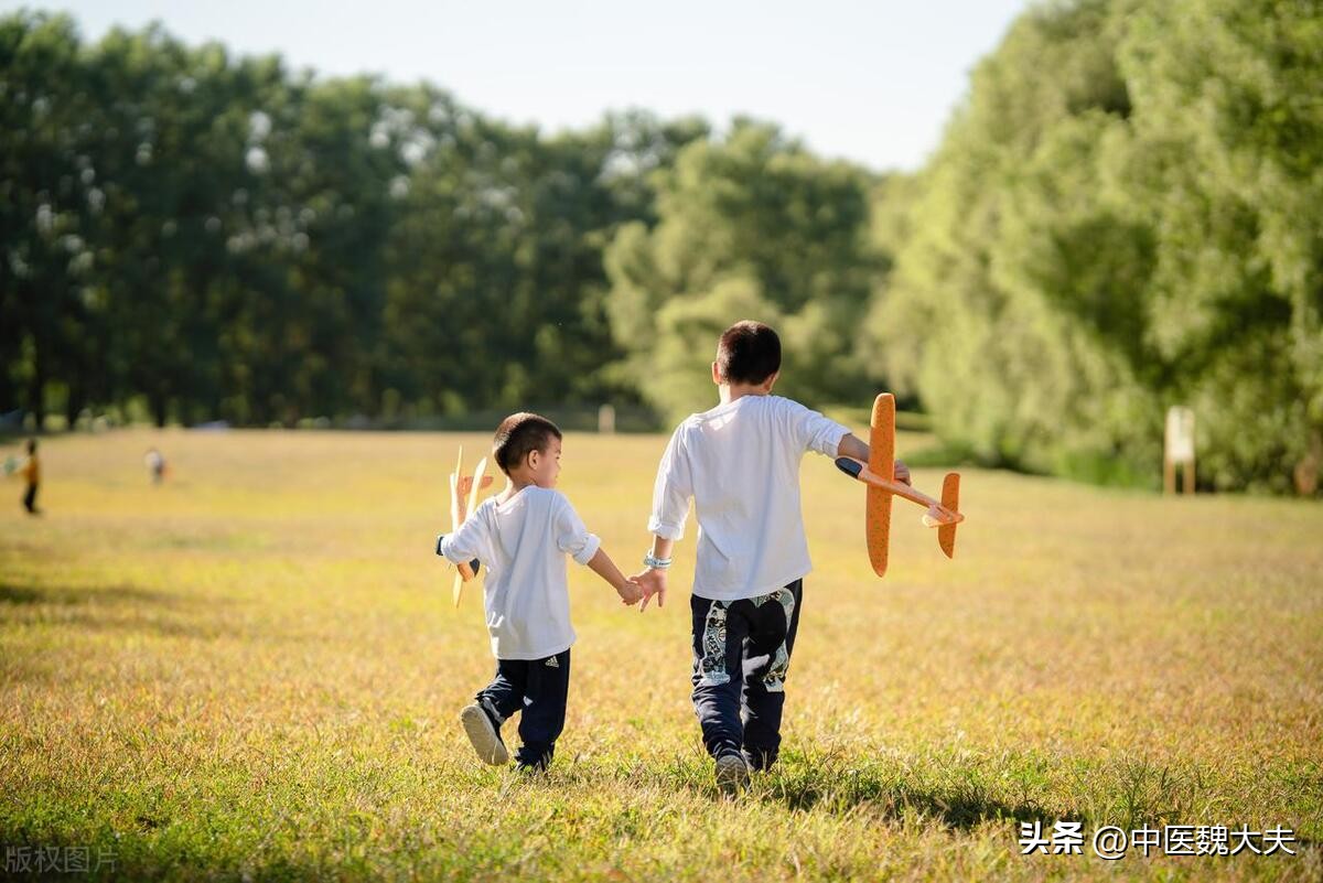 神经性皮炎奇痒难忍用什么药较好,12岁男孩全身奇痒该怎么办