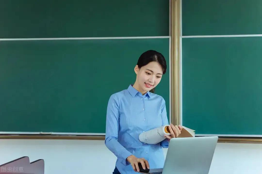 2018年乡村教师待遇提高消息,甘肃省农村骨干教师的待遇