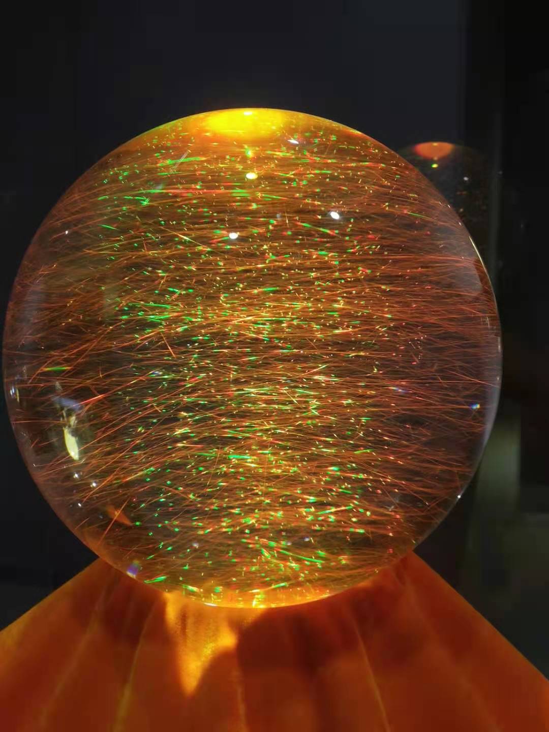 晨雾缭绕景色迷人,晨雾中看晶莹剔透的霜花