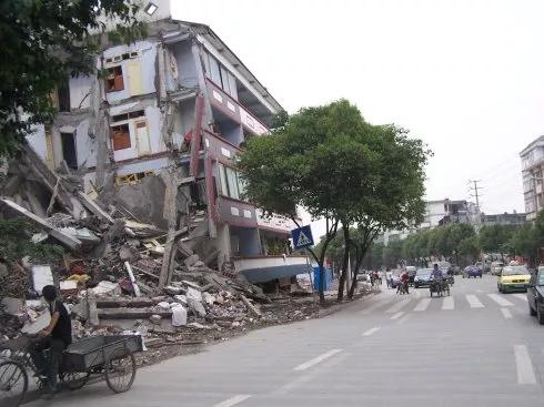 坠机事故搜救现场最新报道,坠机事故搜救进展最新新闻