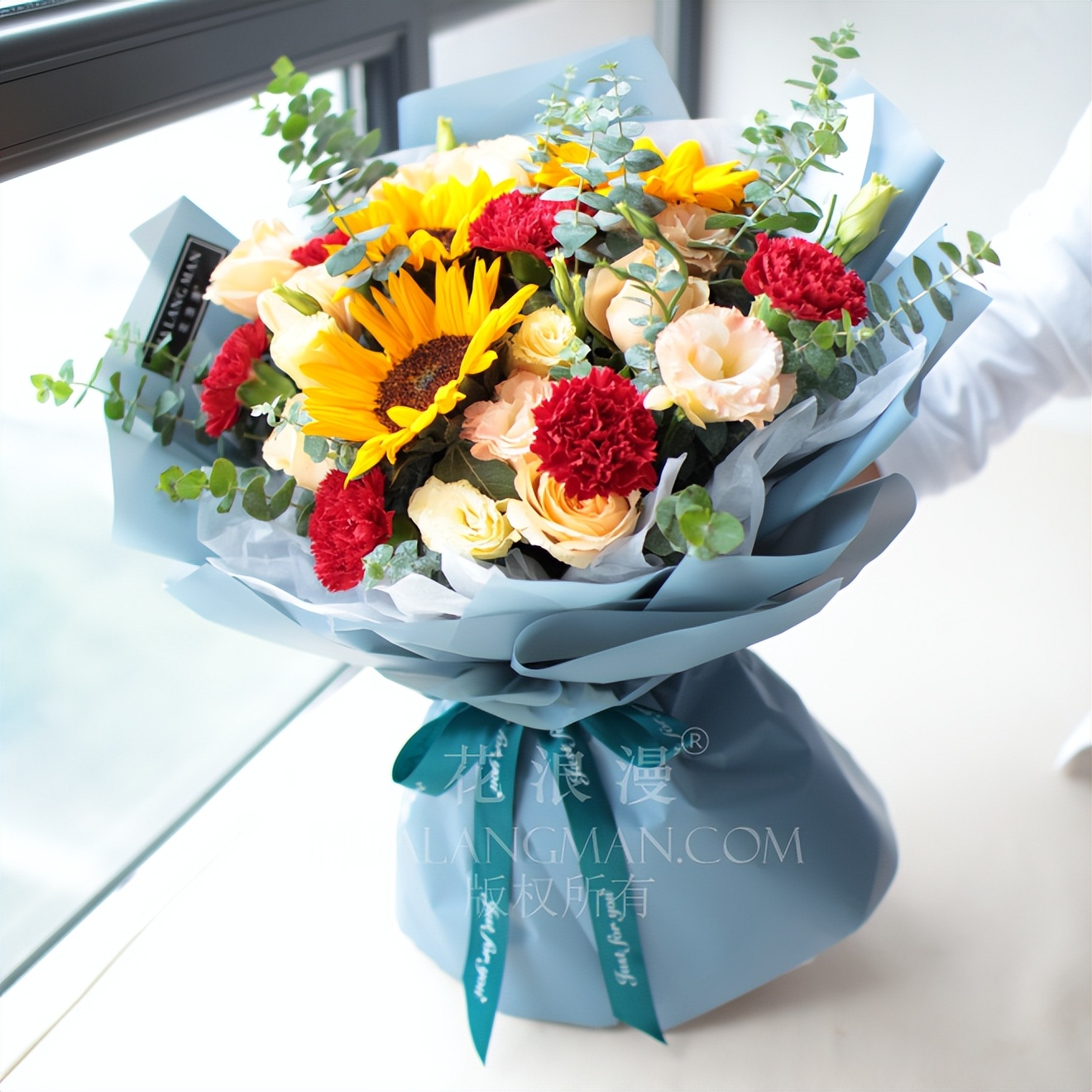 妈妈过生日适合送什么品种的花,长辈生日送什么花比较适合室外养