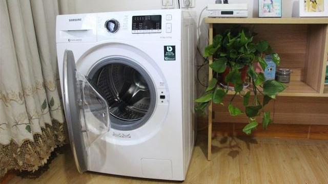 洗衣机家用买滚筒还是波轮的好,洗衣机买滚筒的好还是买波轮的好