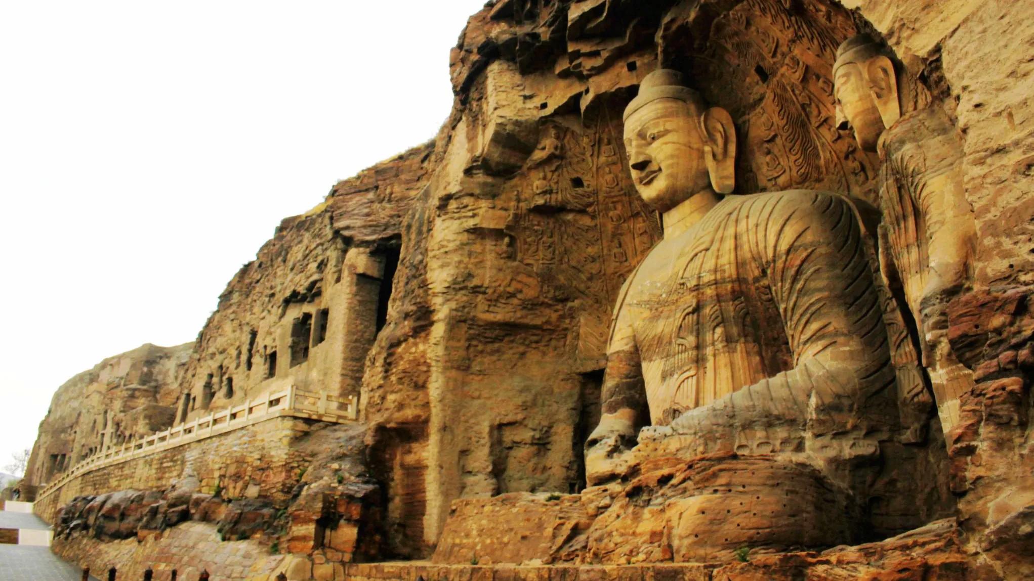 甘肃人穷人多吗,甘肃人出行都骑骆驼吗