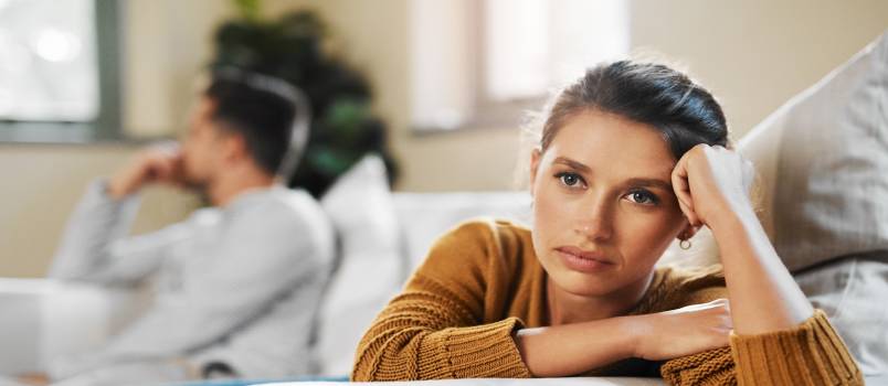 已婚女人深深爱上你的表现,怎么判断一个已婚女人是否滥情