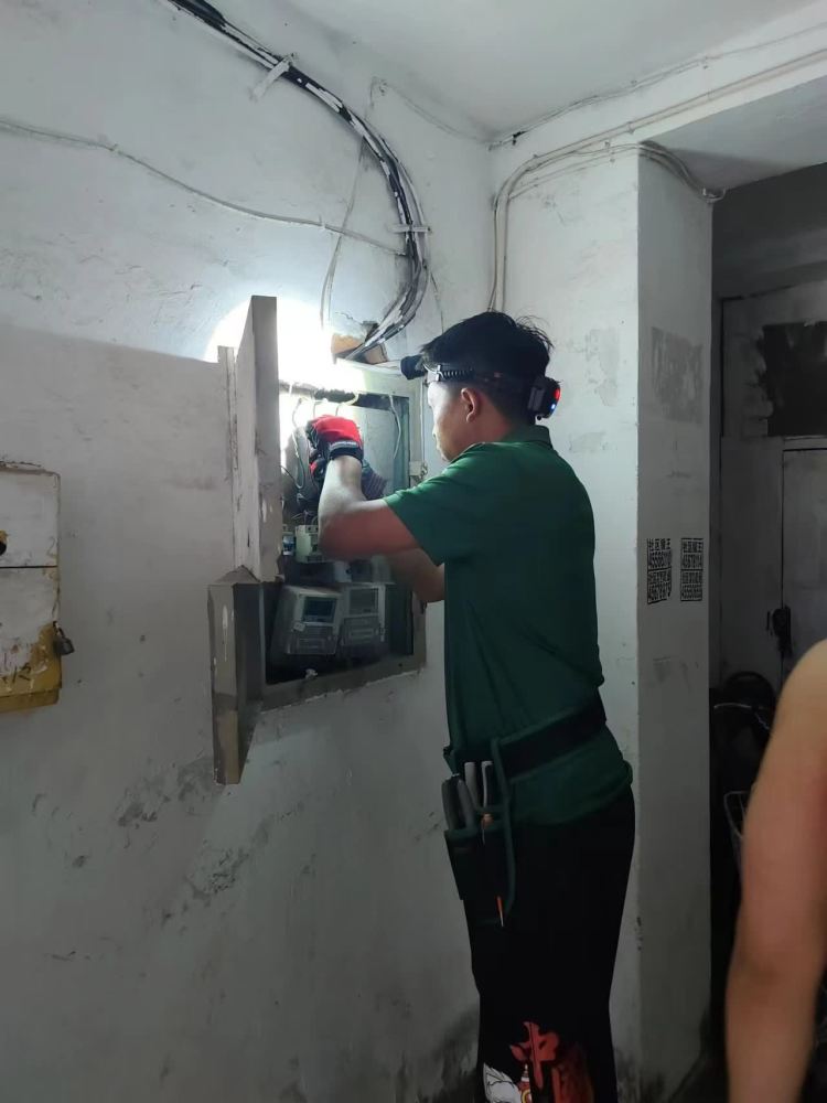 【重工“两邻”系列（742）】社区小小网格员，解决大大民生事