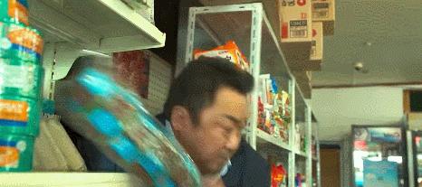 年度大*片爽**来了，拳拳到肉暴打恶人，剧情让人极度舒适