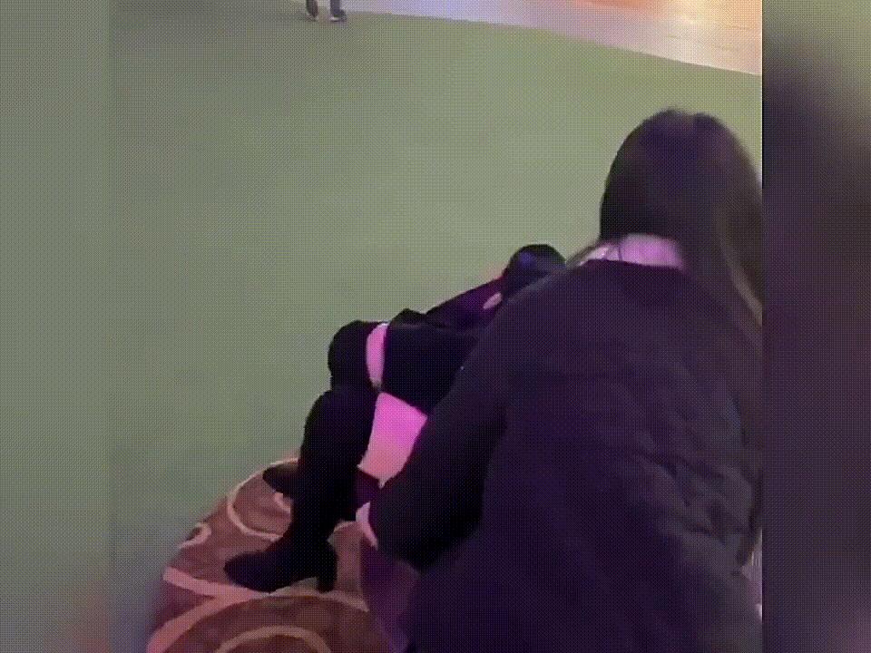 丝袜上可以纹身吗,女生纹身还能穿丝袜吗