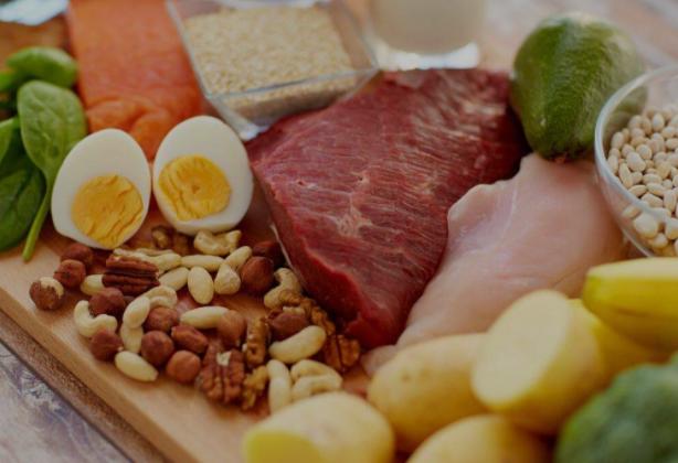 女性头上有白发应该补充什么,女性头顶白发什么原因怎么调理