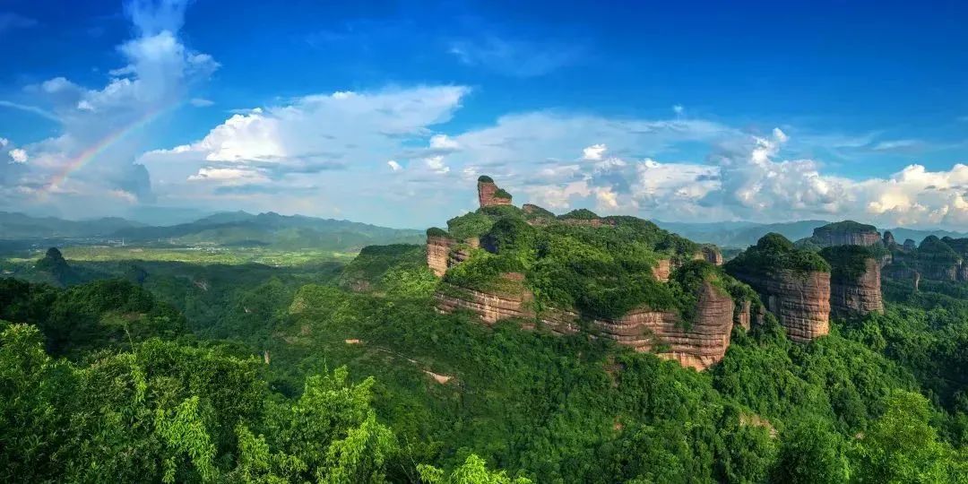 丹霞山阳元石风光,丹霞山那奇妙的景观