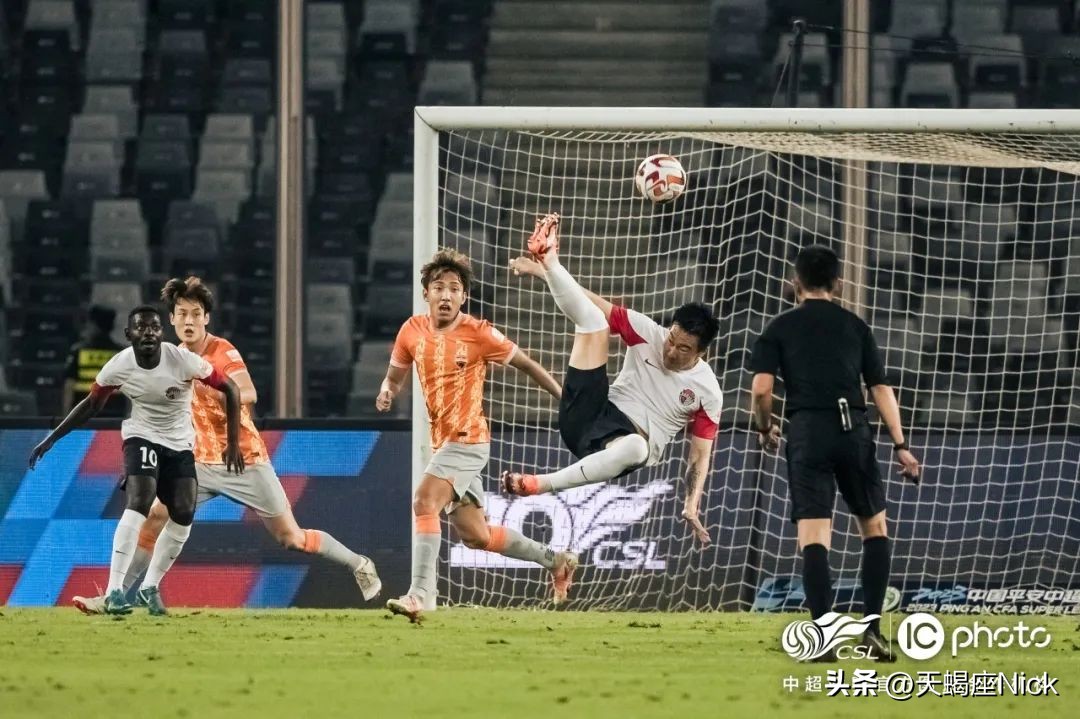 中超21轮青岛海牛vs上海海港,中超第十二轮青岛海牛vs武汉三镇