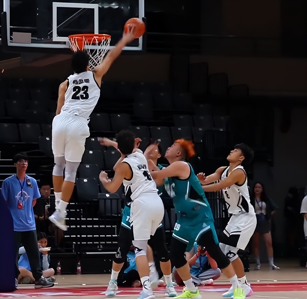 cuba全国大赛湖工大绝杀,cuba决赛清华vs广东犯规次数