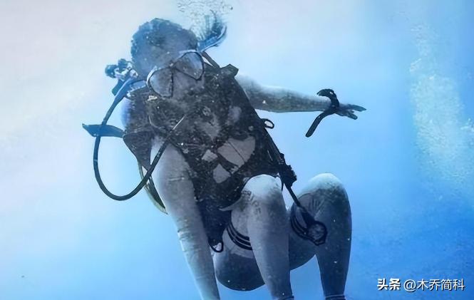 断舍离的极简生活9件家具,断舍离女孩88平6件家具