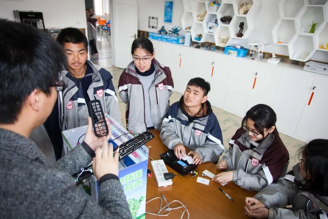 无锡第一中学授牌,无锡市前瞻性项目