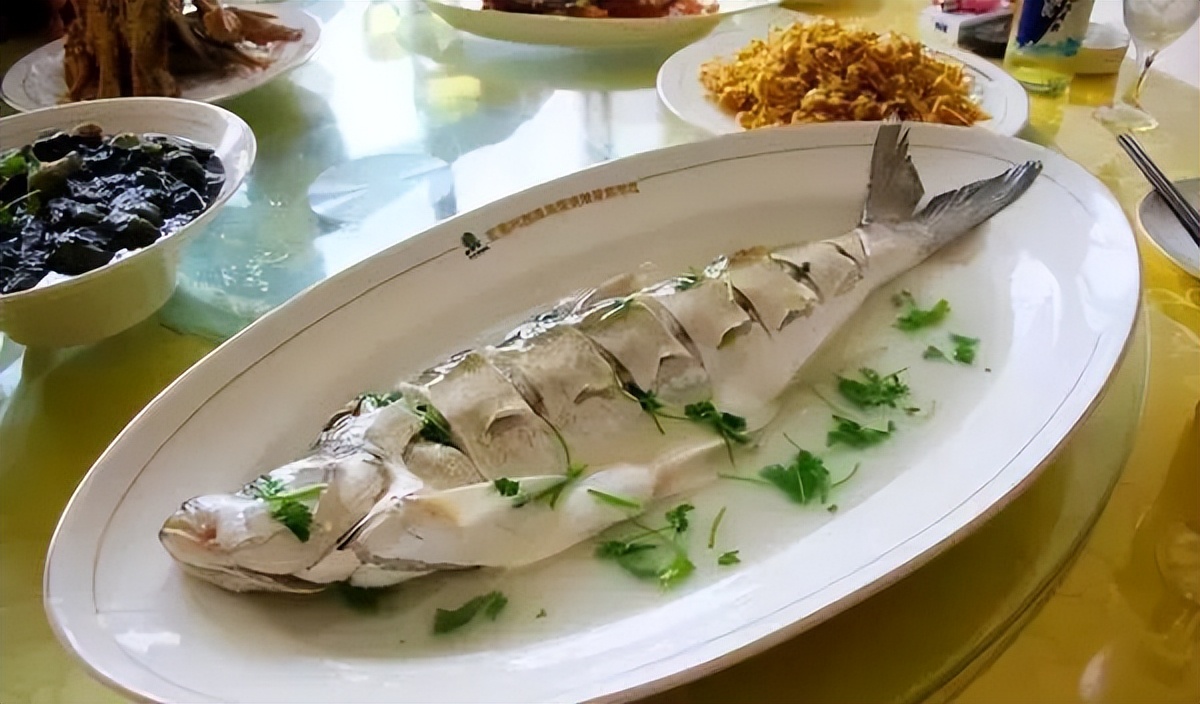 为什么说兴凯湖大白鱼是世界名鱼,兴凯湖大白鱼新鲜美味