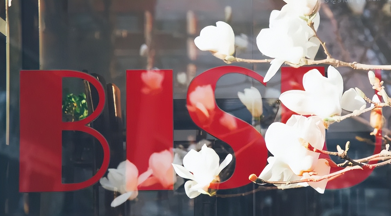 国内最好的专业就业率高的,目前国内就业热门专业排名