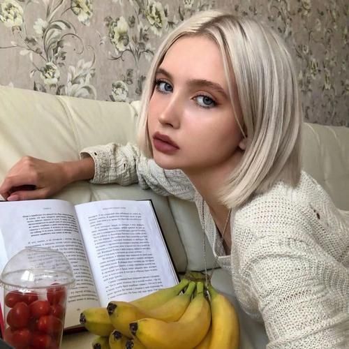 缘牟目：纹眉能够让你拥有美丽而持久的眉毛，但也需要你做好准备