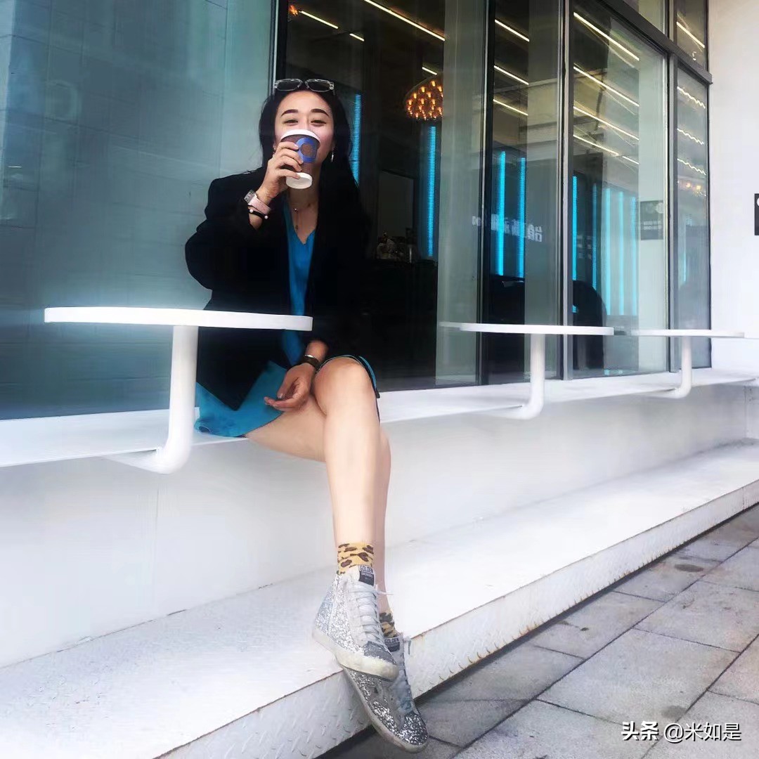 爱搞钱的小姐姐,爱搞钱的少女