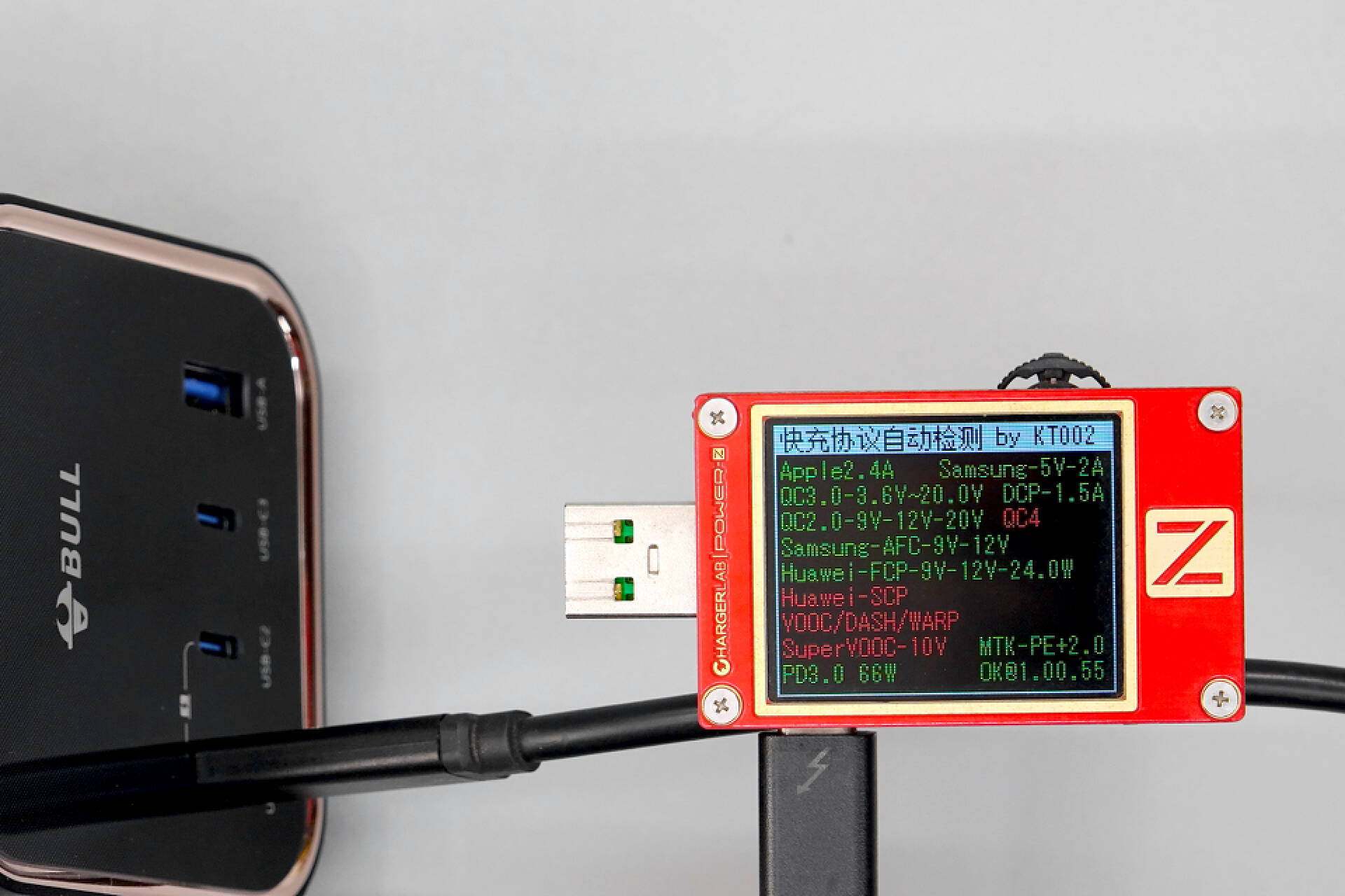 公牛新款67w快充插座拆解,公牛防过充保护插座拆解