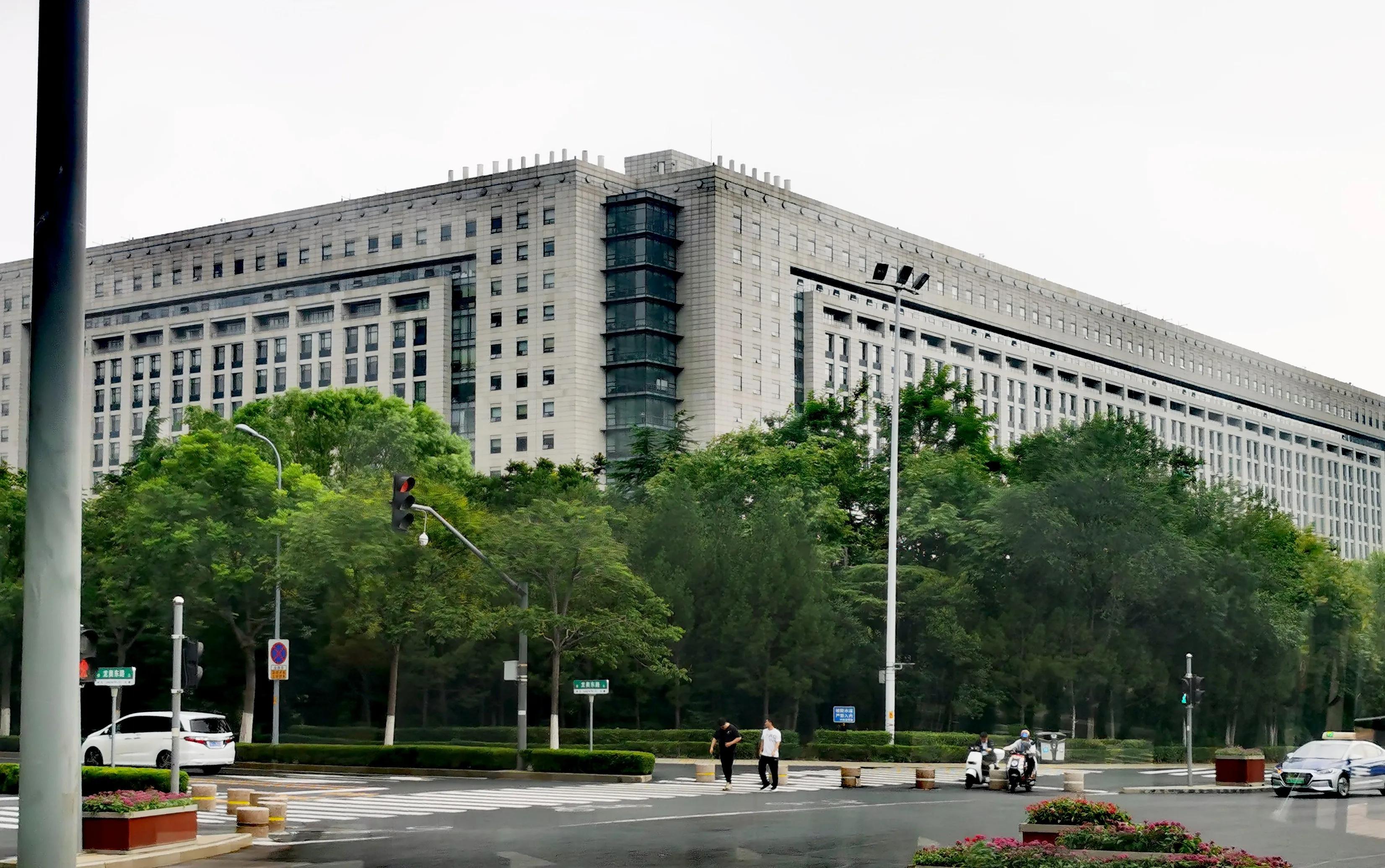 济南二环的楼,济南1700亿的楼