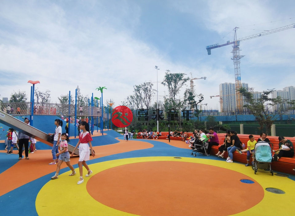 定制游乐场设备价格合理,儿童游乐场室内设备报价