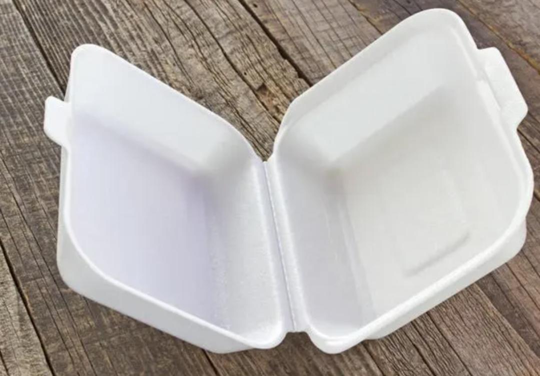 我们每天吃的东西里都有塑料,我们每天都在吃塑料吗