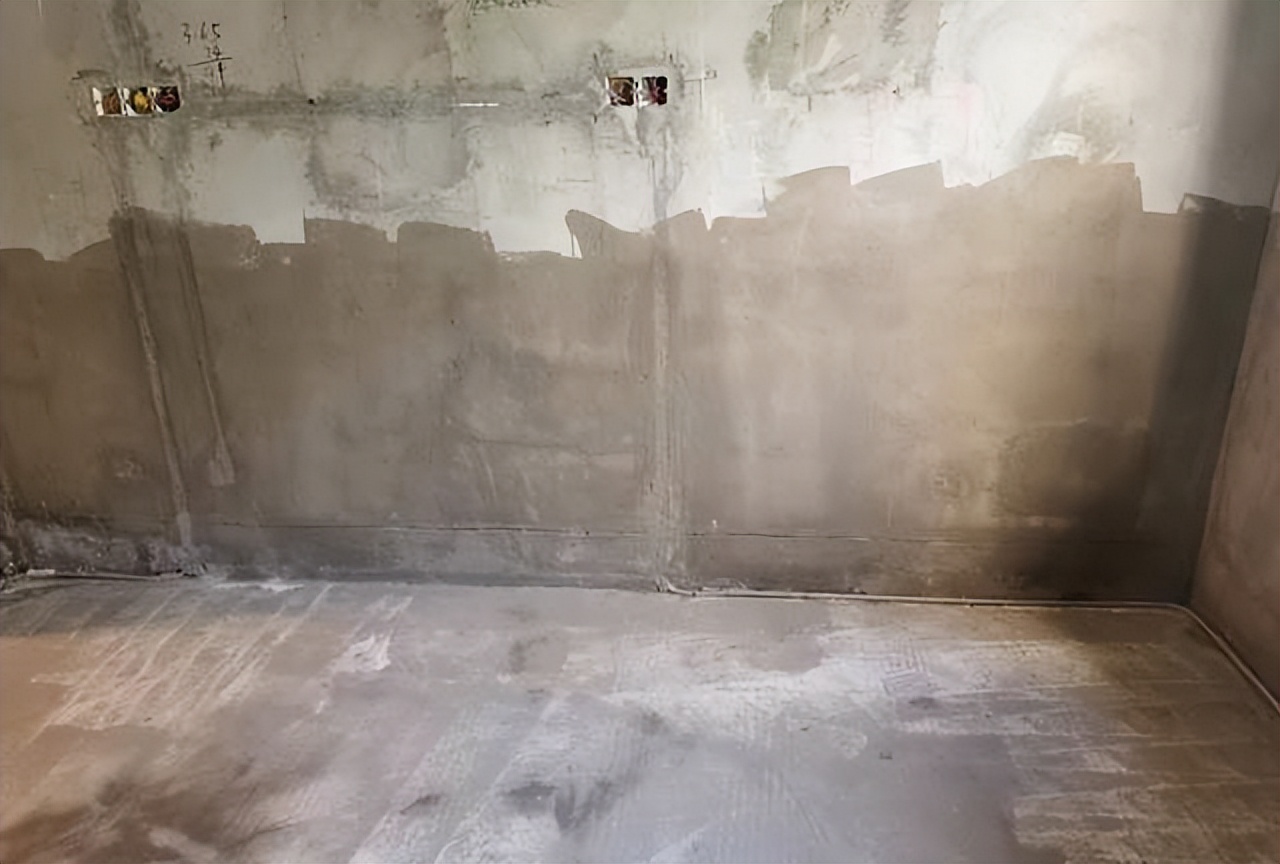 房子一层太潮怎么解决,一楼怎样装修才不让地面返潮