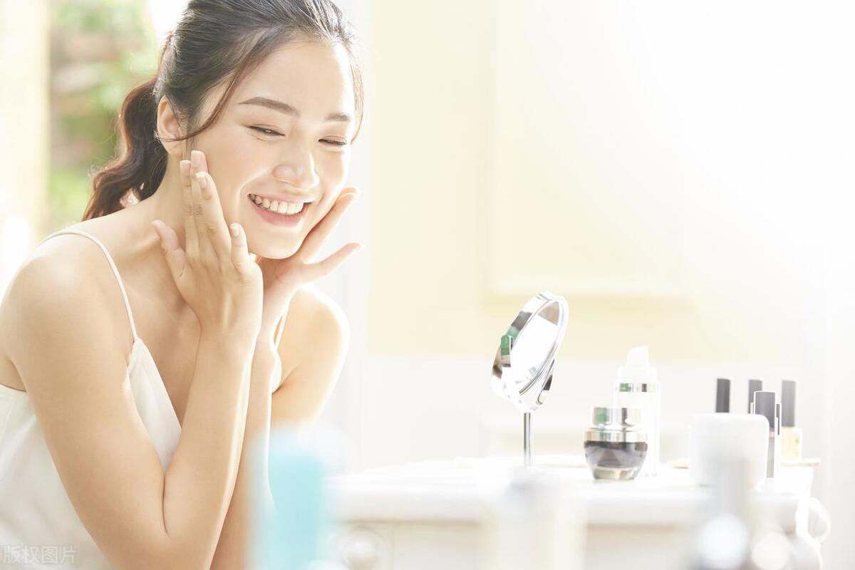 法令纹怎么变淡或者消失,年轻法令纹深代表什么