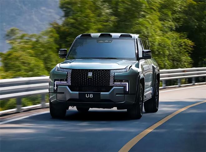 买了比亚迪发个朋友圈,买个破苹果手机发朋友圈炫耀