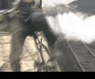 打仗住酒店，战士抹口红，这些抗日剧如果你没看过，恭喜成功避雷