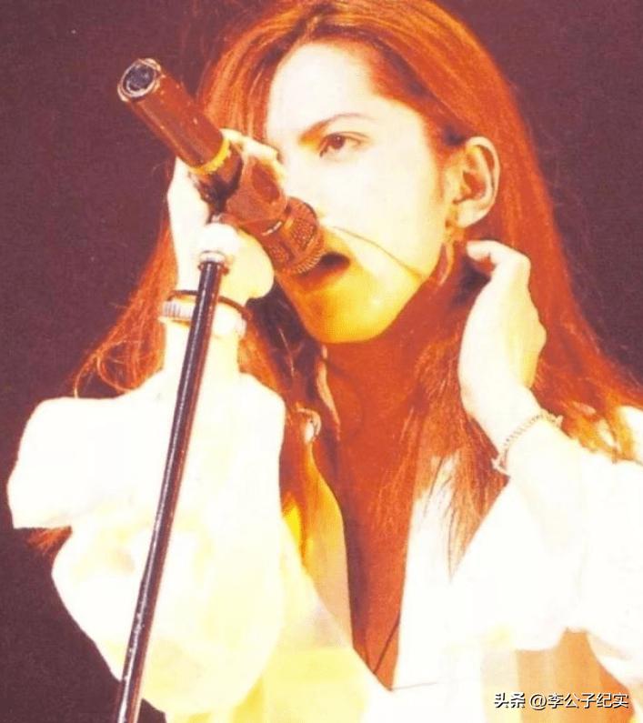 宝井秀人美的雌雄难辨,日本长发美男宝井秀人