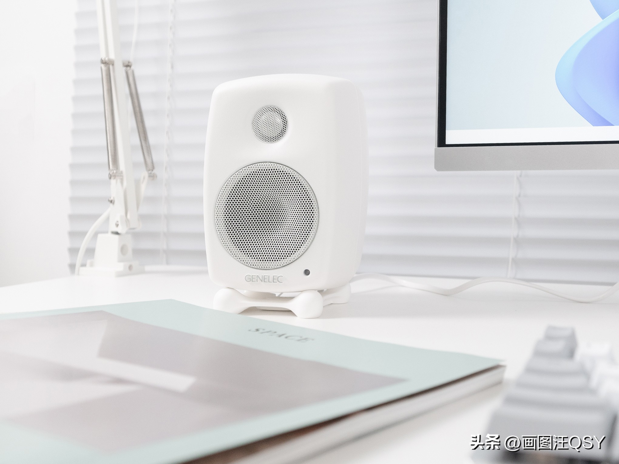 居家书桌升级改造：追剧听歌、居家办公也能很快乐