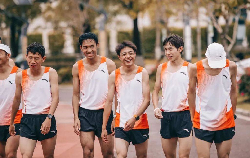 高鹏马拉松最好成绩,高鹏马拉松运动员