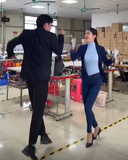 鍘傝姳杞﹂棿璺宠垶璧扮孩鍚哥矇鐧句竾,鍘傝姳鍚哥矇鐧句竾鐧讳笂澶