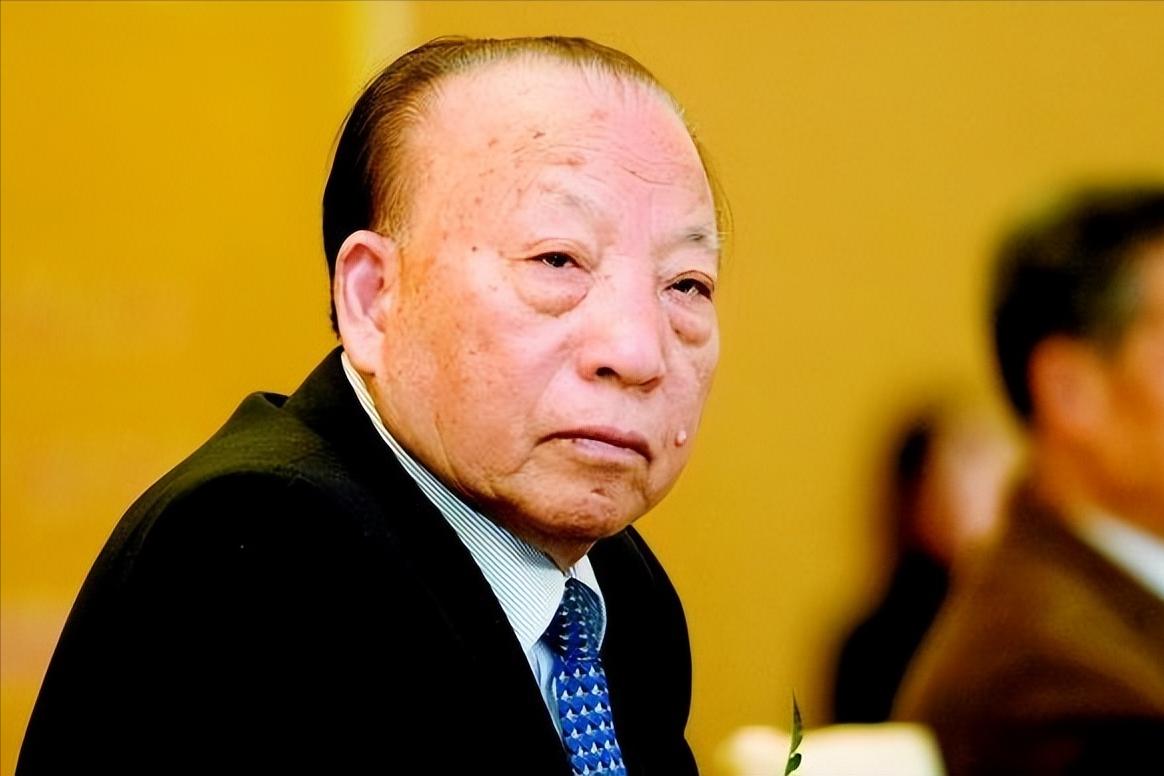 圆明新园横店集团徐文荣家族成员,横店创始人徐文荣哥哥