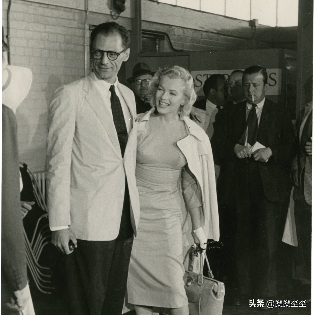 男人愿花大价钱买我一个吻，却没人愿意花五十美分了解我的灵魂